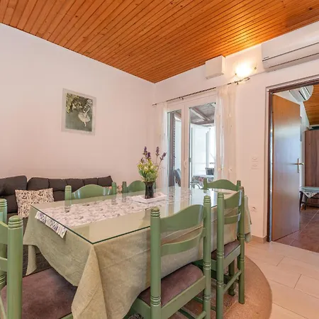 Svpetar Croatia Apartamento *