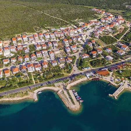 Stunning In Sv, Petar With Wifi